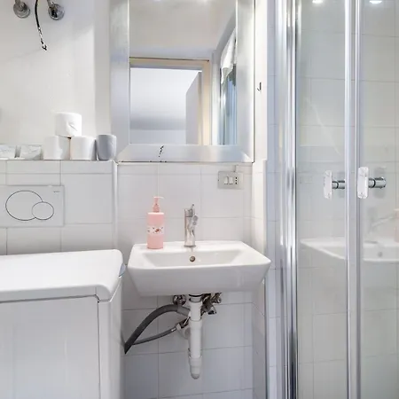 Apartment Hostdomus - Mille